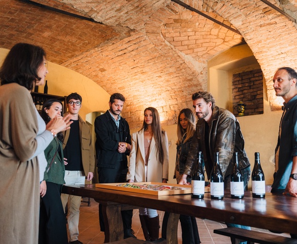 Visita a vigna e cantina Germano con pranzo guidato a Barolo