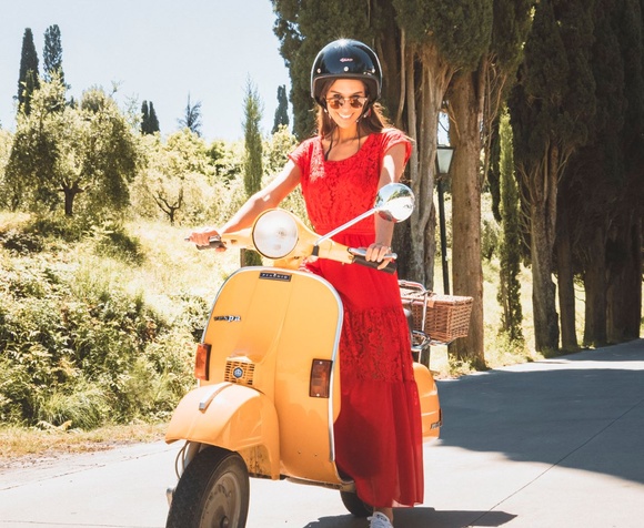 Vespa Tour in the Heart of Tuscany